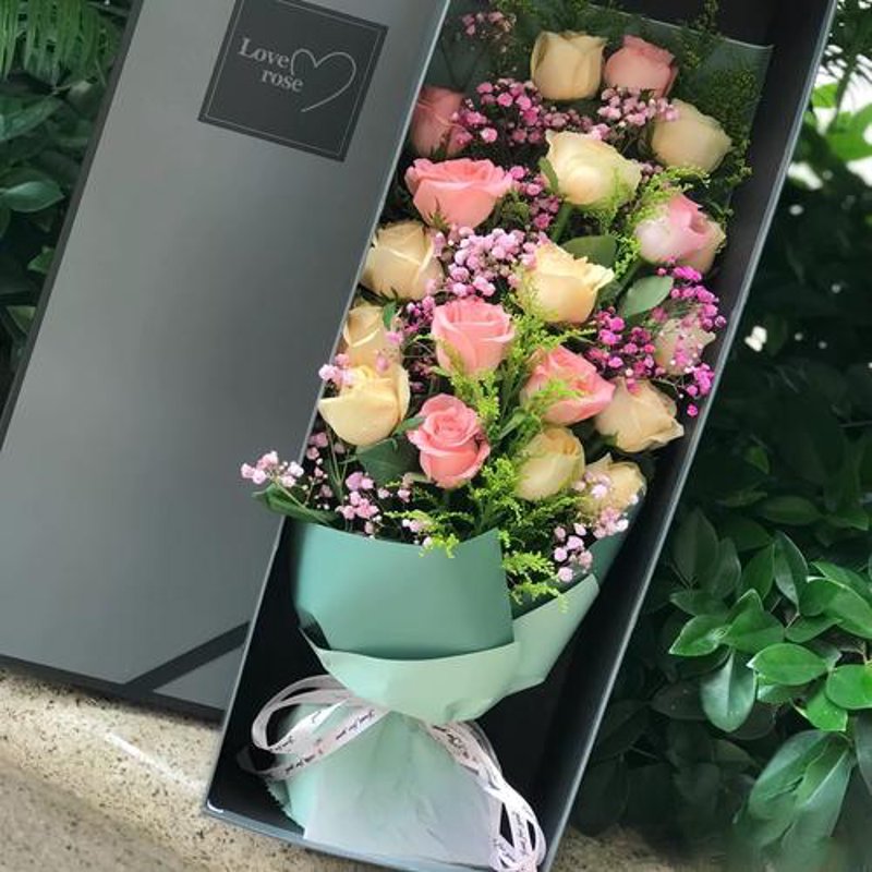 精心挑选生日花束，传递爱与祝福